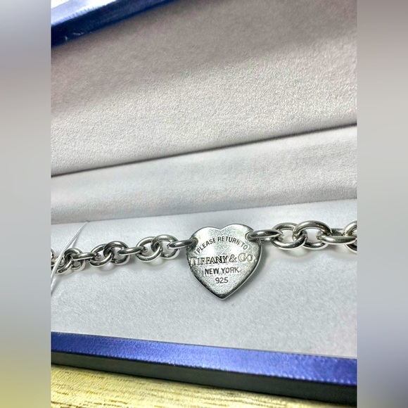 Authentic Tiffany&Co Heart Tag Bracelet - Picture 2 of 5